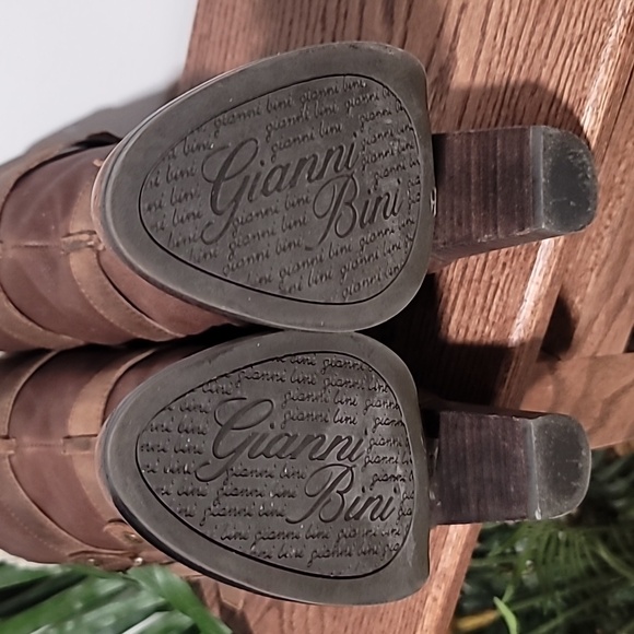 ❤️GIANNI BINI Brown Leather Straps Buckles Block Heel Furry Lined Boots Wo… - Picture 9 of 12